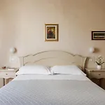 Πανσιόν Residenza D'epoca Relais I Miracoli 3*