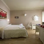 Residenza D'epoca Relais I Miracoli 3*