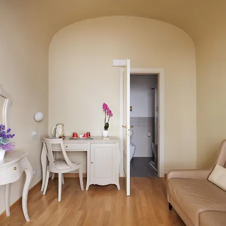 Residenza D'epoca Relais I Miracoli Гостевой дом Пиза