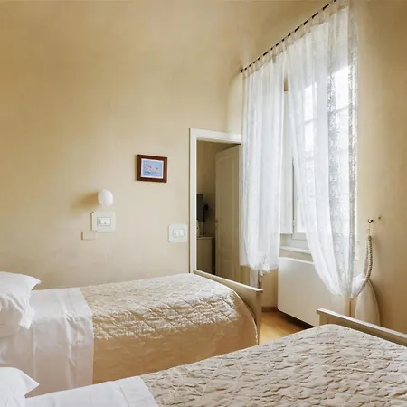 Residenza D'epoca Relais I Miracoli 3*