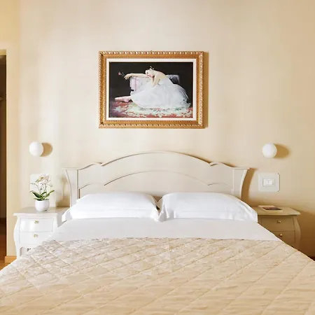 Гостевой дом Residenza D'epoca Relais I Miracoli 3*