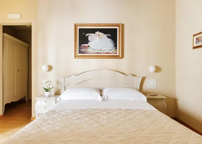 Affittacamere Residenza D'epoca Relais I Miracoli 4*